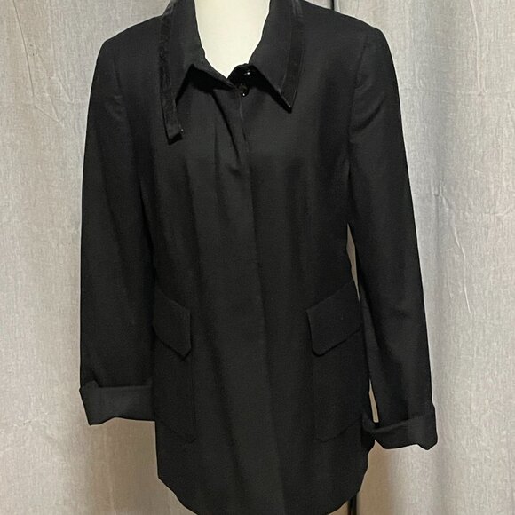Akris Punto Black Wool Stretch Coat Size 10 Swiss Made Structured Shoulders - Picture 4 of 16